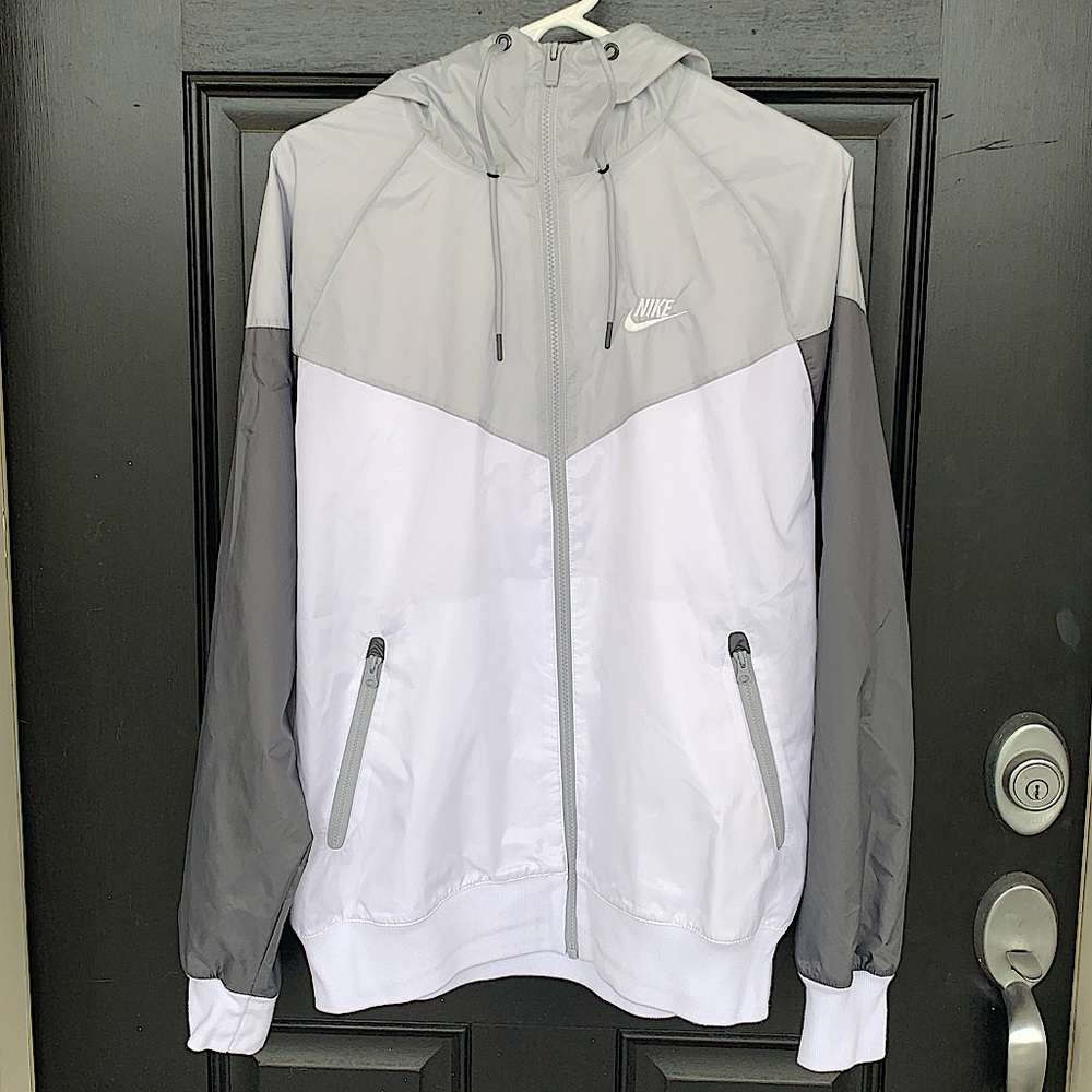Brand New Nike Windbreaker RARE Colorway ✨